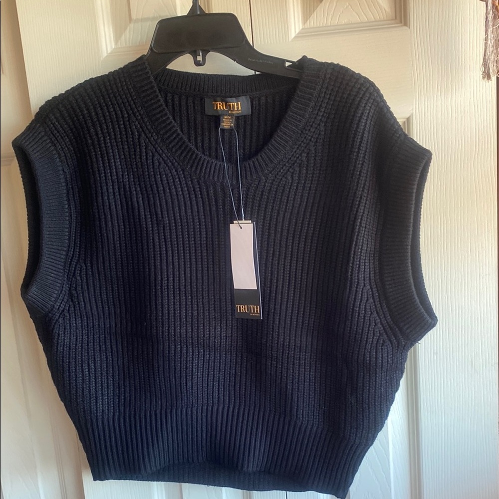 Truth by Republic NWT Black Cap Sleeve Rib Trim Knit Sweater Vest medium